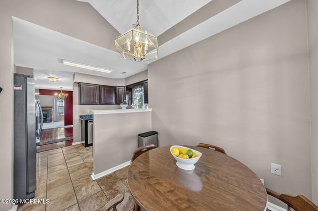 5 Eaton Court, Jackson, NJ 08527