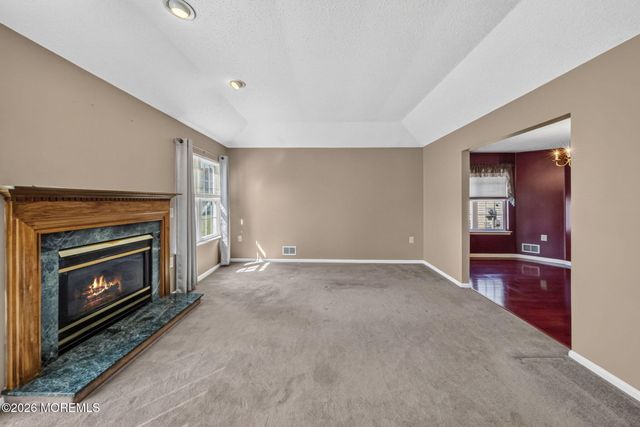 5 Eaton Court, Jackson, NJ 08527
