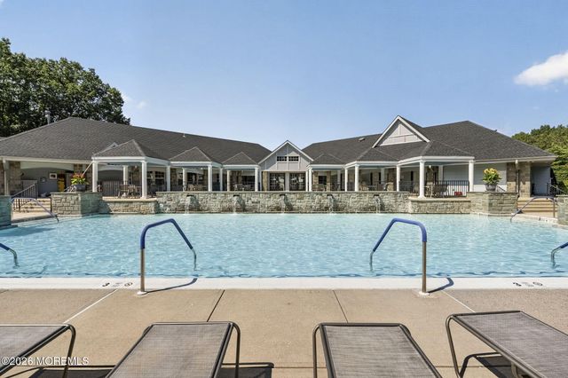 5 Eaton Court, Jackson, NJ 08527