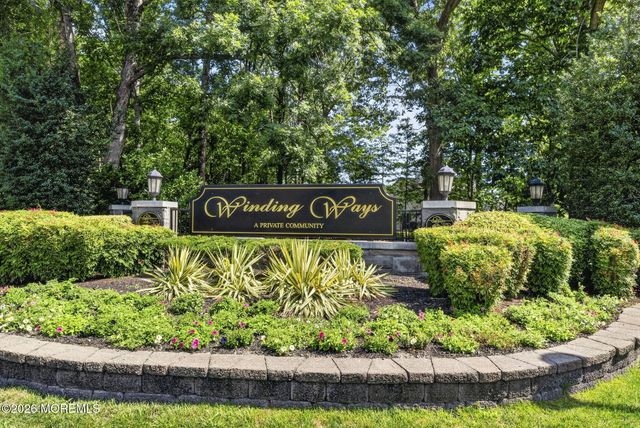 5 Eaton Court, Jackson, NJ 08527