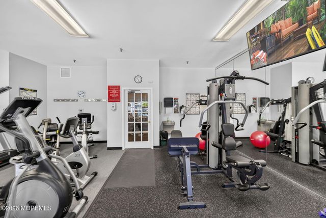 5 Eaton Court, Jackson, NJ 08527