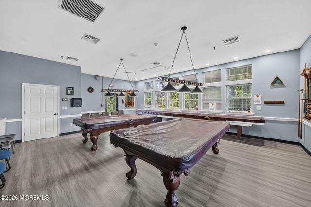 5 Eaton Court, Jackson, NJ 08527
