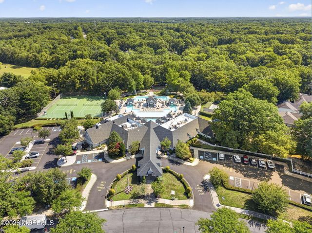 5 Eaton Court, Jackson, NJ 08527