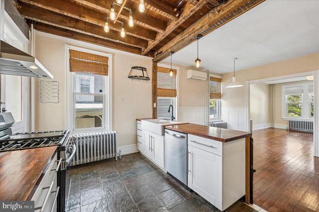 383 CONARROE ST, Philadelphia, PA 19128