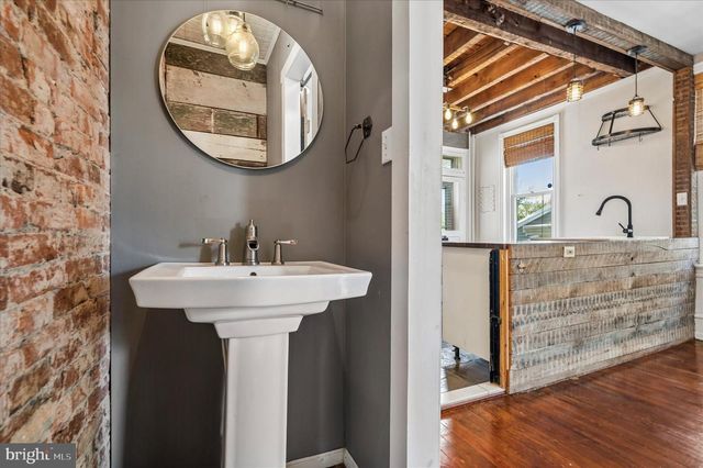 383 CONARROE ST, Philadelphia, PA 19128