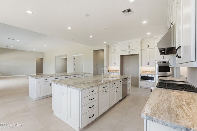 11103 N JULIAN Street, Surprise, AZ 85388