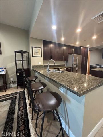 300 E 4th Street 422, Long Beach, CA 90802