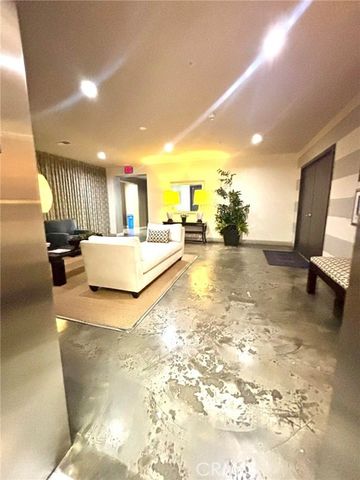 300 E 4th Street 422, Long Beach, CA 90802