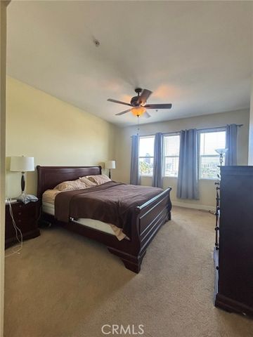 300 E 4th Street 422, Long Beach, CA 90802