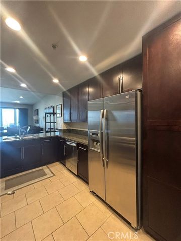 300 E 4th Street 422, Long Beach, CA 90802