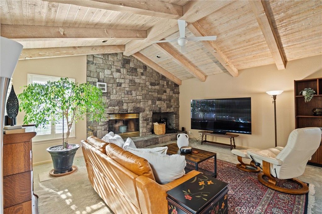 Image 12 of property listing at 529 Countryside Lane, Chico, CA 95973