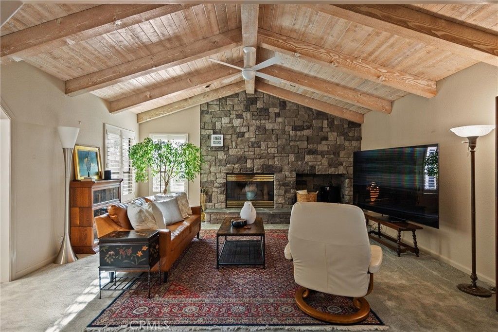 Image 13 of property listing at 529 Countryside Lane, Chico, CA 95973