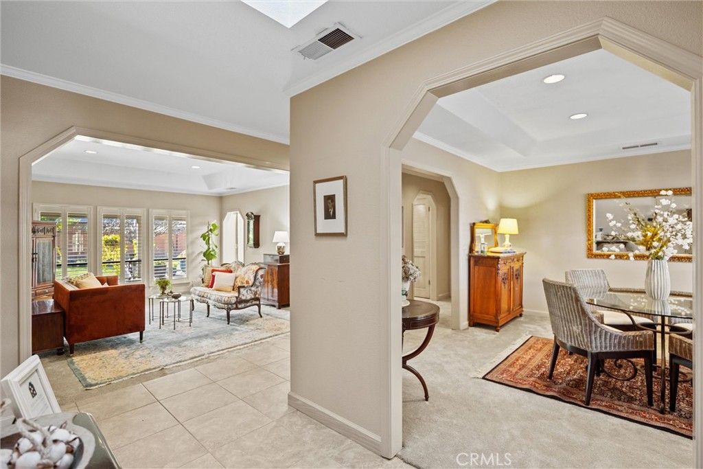 Image 6 of property listing at 529 Countryside Lane, Chico, CA 95973