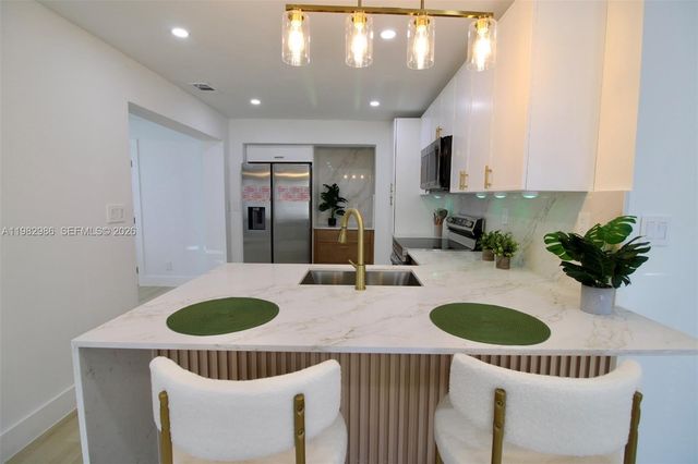 1511 NE 31st Ct, Pompano Beach, FL 33064