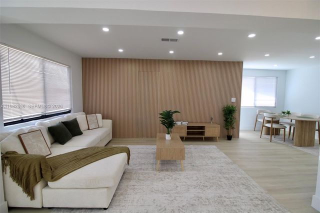 1511 NE 31st Ct, Pompano Beach, FL 33064