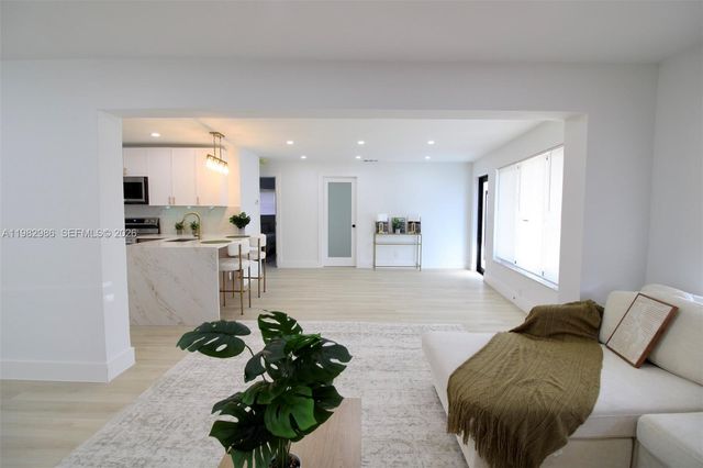 1511 NE 31st Ct, Pompano Beach, FL 33064