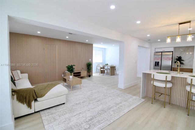 1511 NE 31st Ct, Pompano Beach, FL 33064