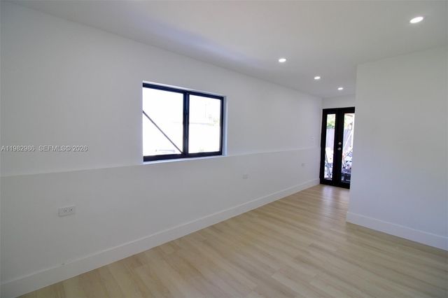 1511 NE 31st Ct, Pompano Beach, FL 33064