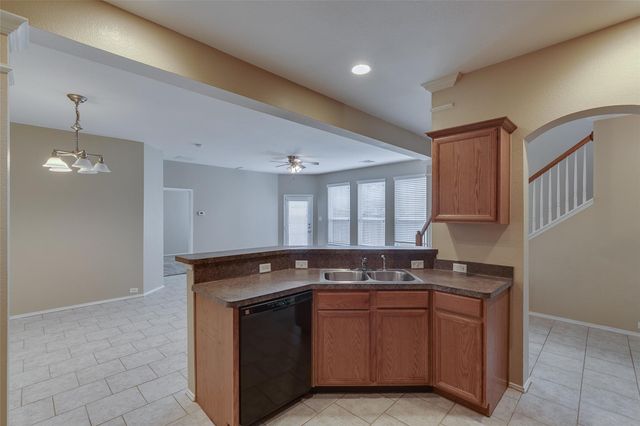 1417 Ravenwood Drive, Mansfield, TX 76063