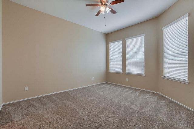 1417 Ravenwood Drive, Mansfield, TX 76063