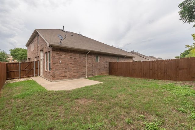 1417 Ravenwood Drive, Mansfield, TX 76063