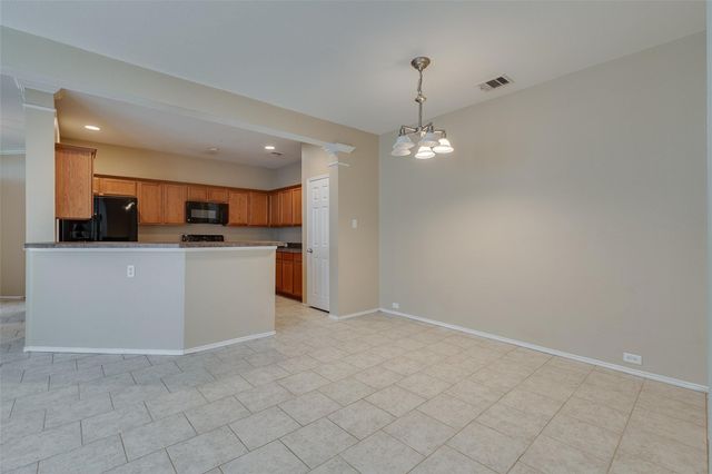 1417 Ravenwood Drive, Mansfield, TX 76063