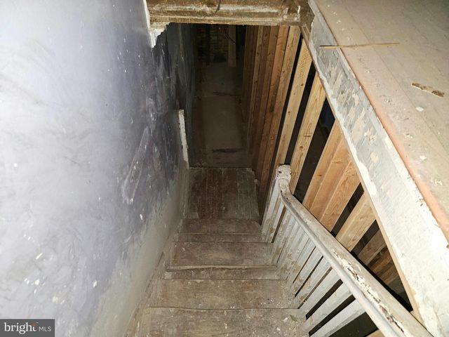 1325 W ROOSEVELT BLVD, Philadelphia, PA 19140