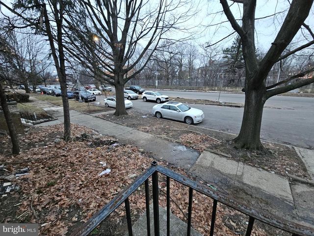 1325 W ROOSEVELT BLVD, Philadelphia, PA 19140