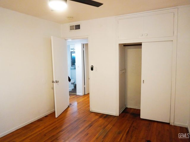 1008 Paloma Street, Bakersfield, CA 93304