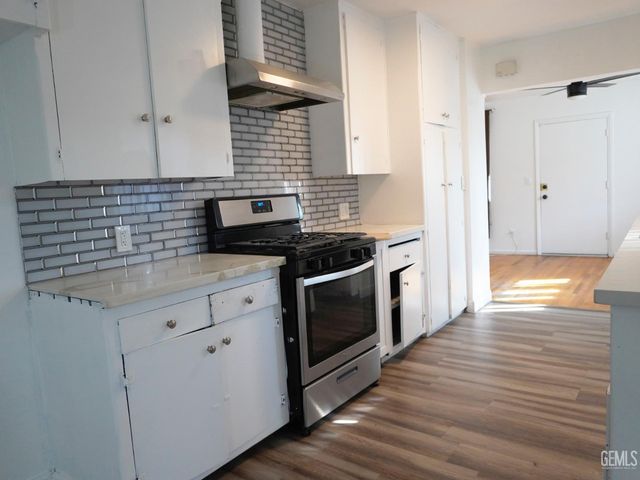 1008 Paloma Street, Bakersfield, CA 93304