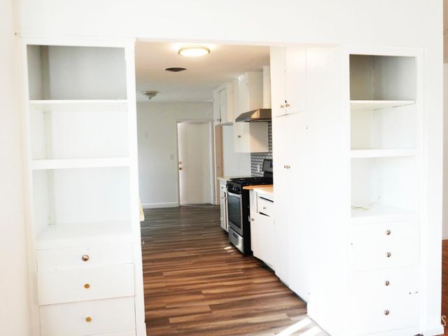 1008 Paloma Street, Bakersfield, CA 93304