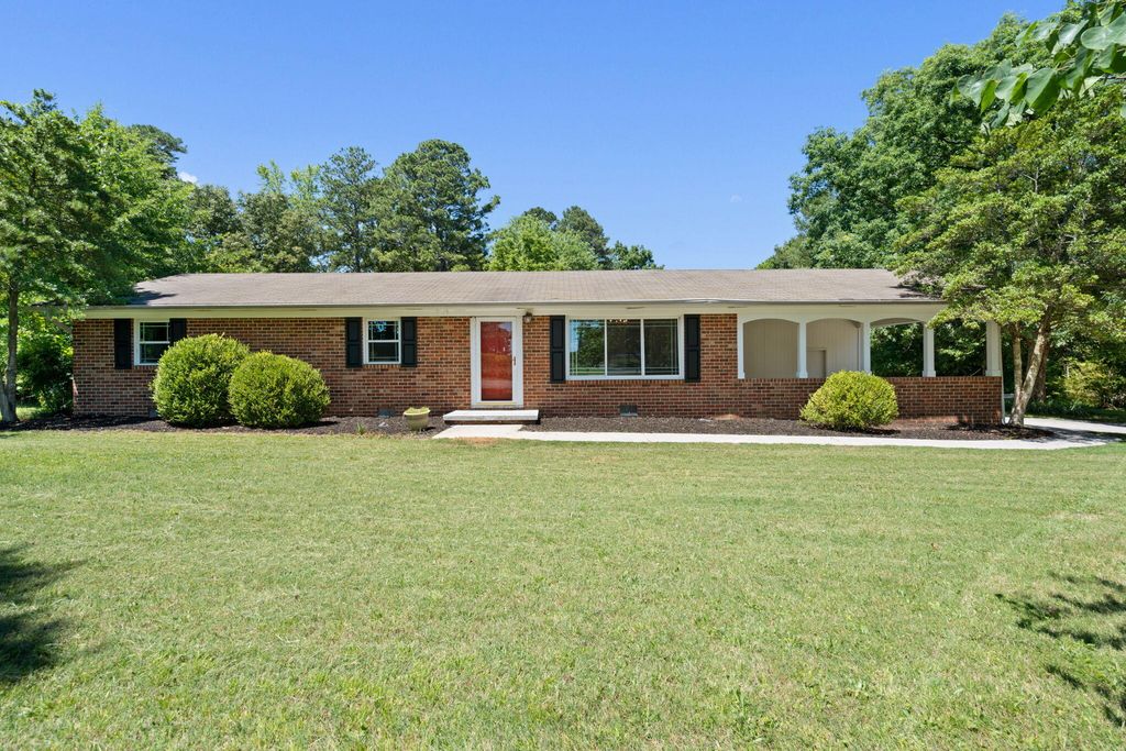 200 Country Club Drive SW, Cleveland, TN 37311
