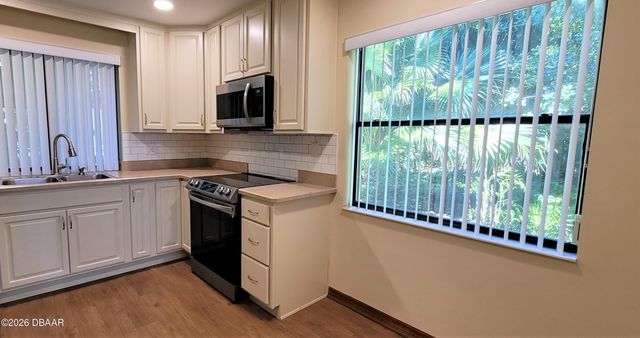 7 Stonehaven Trail, Ormond Beach, FL 32174