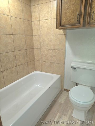 7415 S Elm Avenue, Broken Arrow, OK 74011