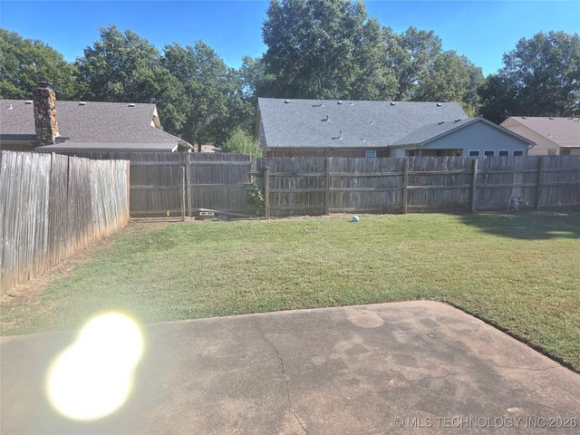 7415 S Elm Avenue, Broken Arrow, OK 74011