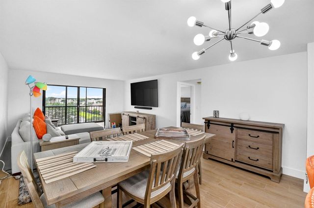 6866 Huntington Lane 602, Delray Beach, FL 33446