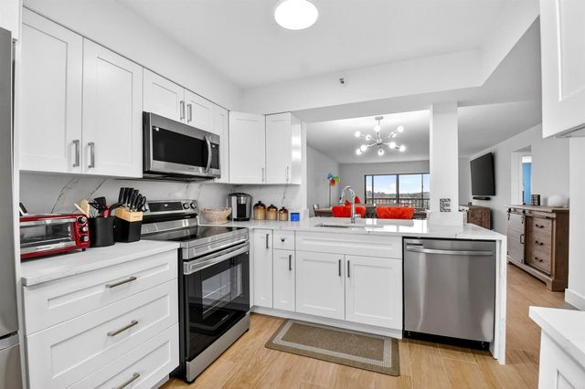 6866 Huntington Lane 602, Delray Beach, FL 33446