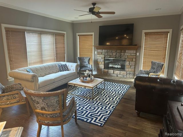 6223 Canter Creek Trail, Grand Blanc, MI 48439
