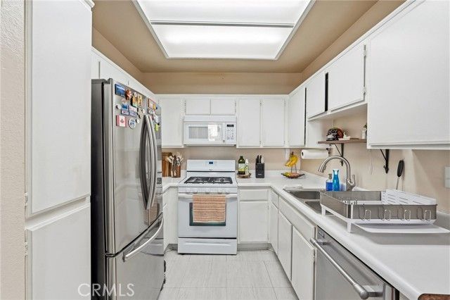 11150 Glenoaks 286, Pacoima (los Angeles), CA 91331