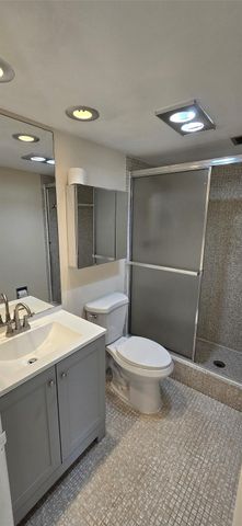 2950 N PALM AIRE Drive 106, Pompano Beach, FL 33069