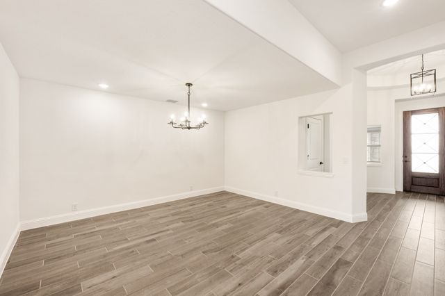 409 Loftsmoor Lane, Red Oak, TX 75154