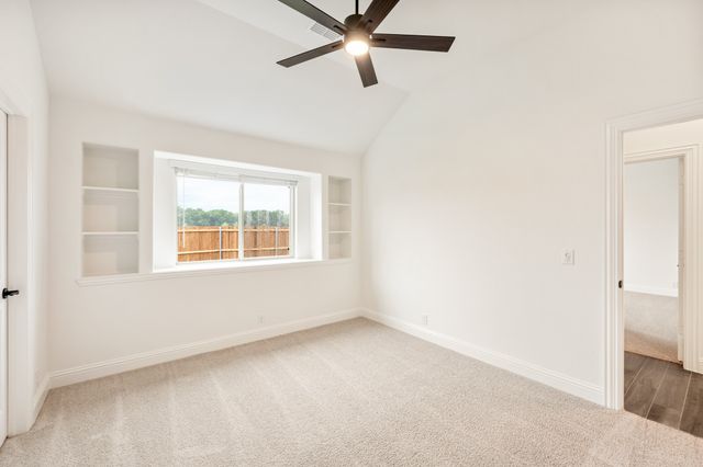 409 Loftsmoor Lane, Red Oak, TX 75154