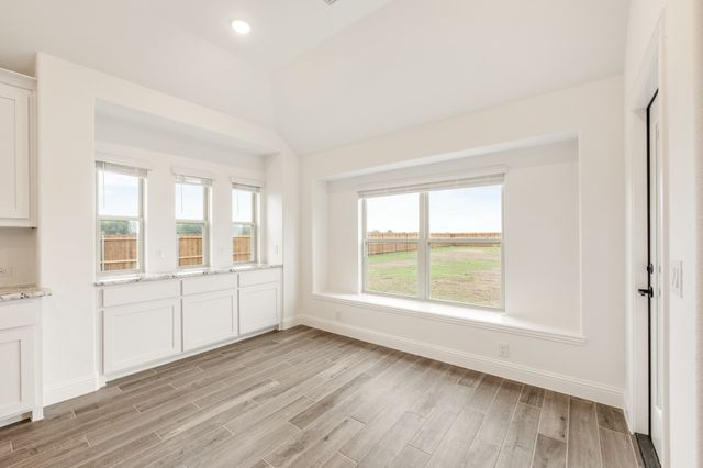 409 Loftsmoor Lane, Red Oak, TX 75154