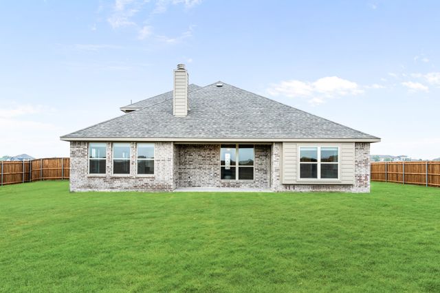 409 Loftsmoor Lane, Red Oak, TX 75154