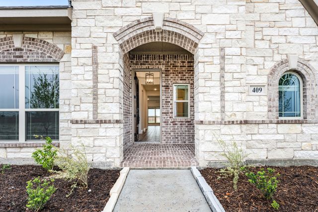 409 Loftsmoor Lane, Red Oak, TX 75154