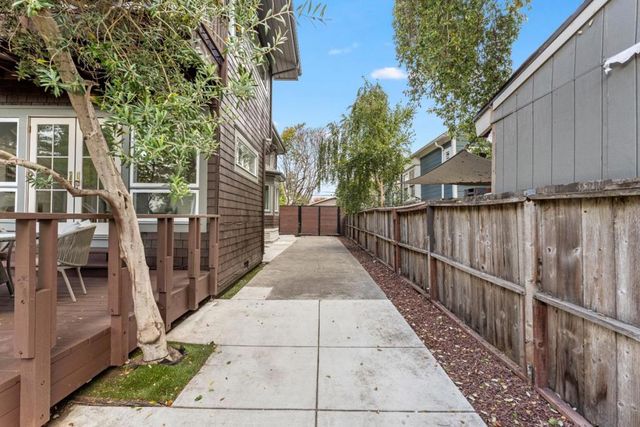 2226 Blake Street, Berkeley, CA 94704