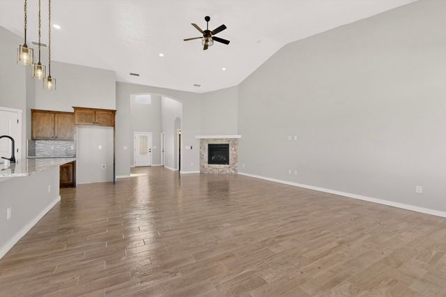 9 Leibel Court, Los Lunas, NM 87031