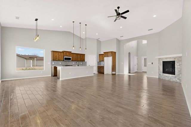 9 Leibel Court, Los Lunas, NM 87031