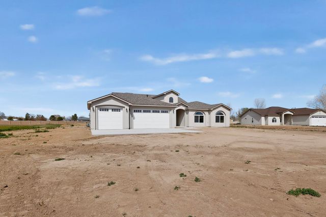9 Leibel Court, Los Lunas, NM 87031