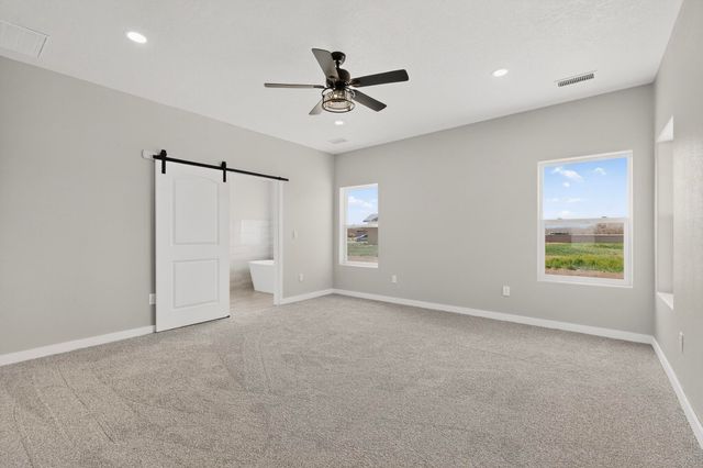 9 Leibel Court, Los Lunas, NM 87031